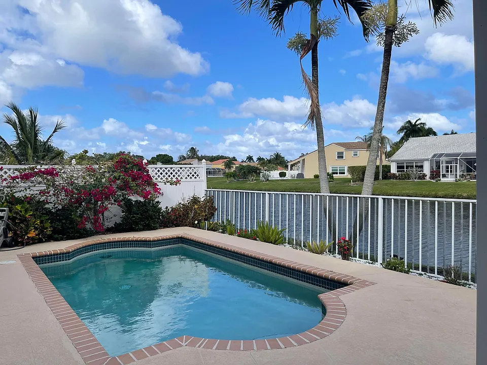 1048 Siena Oaks Cir E