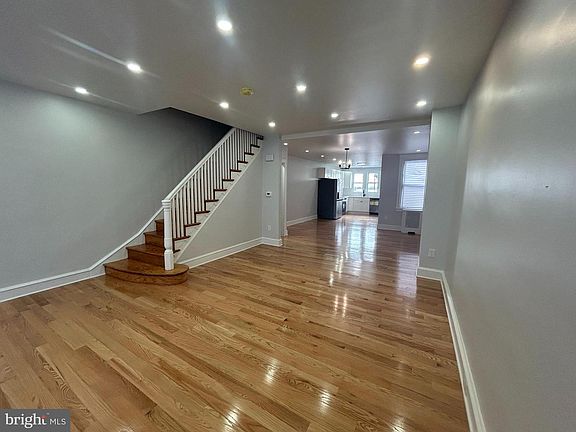 5th image of 5652 W Berks St