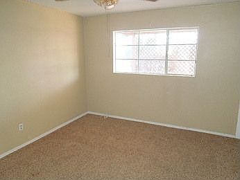 5th image of 3328 W Maryland Ave