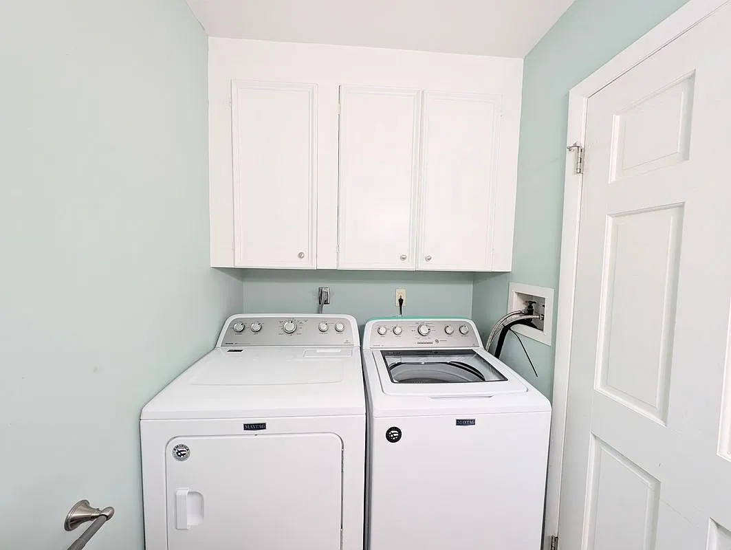 2 bed, 1.5 bath, 1100 sqft, $1,800 — Photo 4