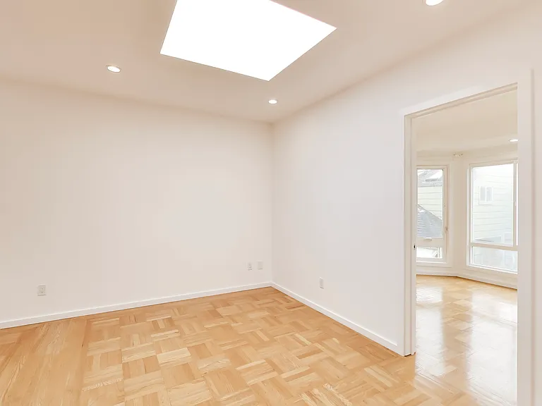 3033 Turk Blvd #4 — Photo 4