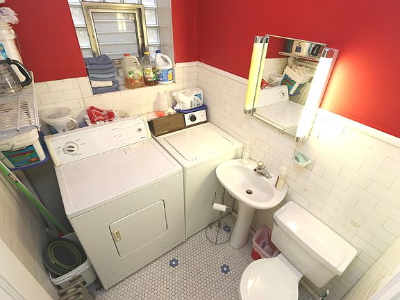 5th image of 5141 W Diversey Ave