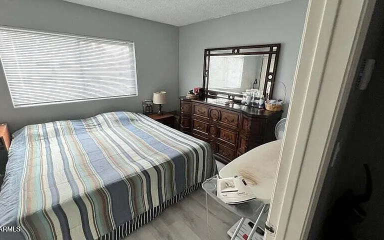 1055 W 5th St #21 — Photo 10