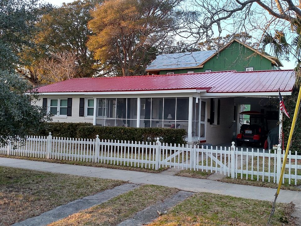 1st image of 202 W Moore St