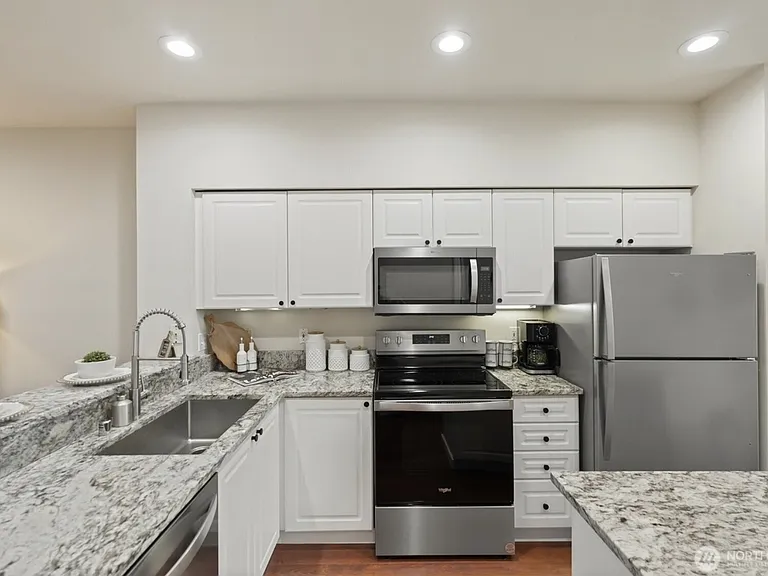 16125 Juanita Woodinville Way NE — Photo 13