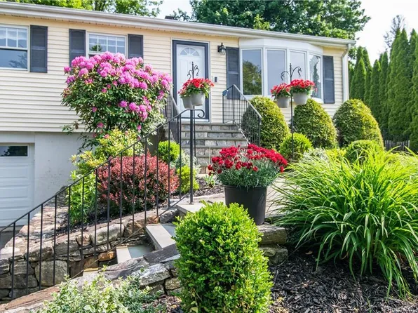 3 Harvard Road, Brookfield, CT 06804