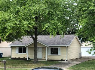 2801 Cardigan Dr, Springfield, IL 62702