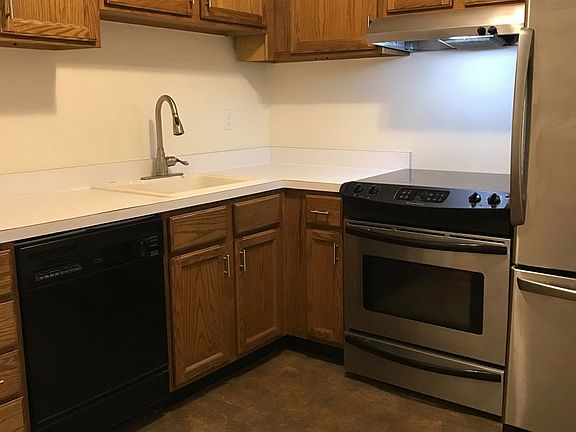 3rd image of 5-21 E Lincoln St #5