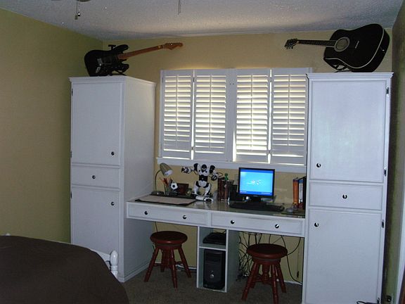 1st bedroom