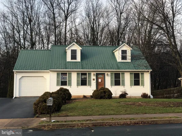 11 Homestead Dr, Denver, PA 17517