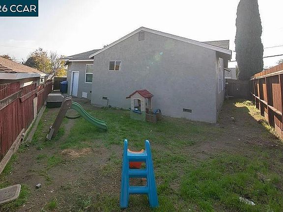5th image of 6 Linscheid Dr