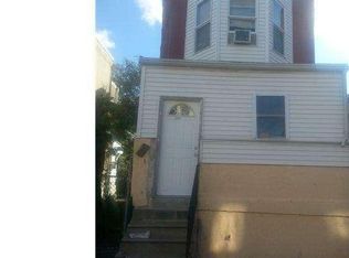 2106 Shields St, Philadelphia, PA 19142