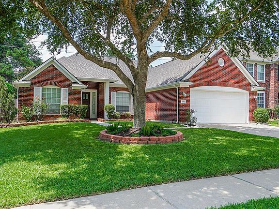 2nd image of 15702 Rosewood Hill Ct