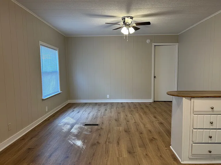 1403 Donahue Ferry Rd — Photo 6