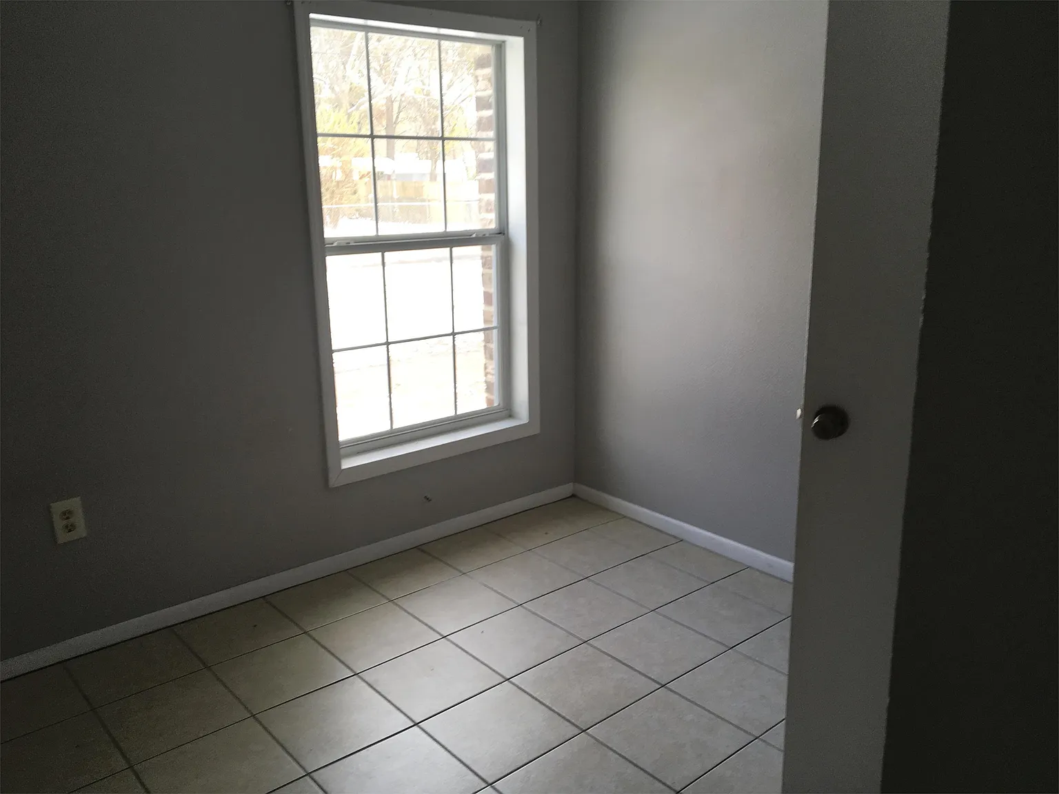 423 West Woodrow Street - B — Photo 4