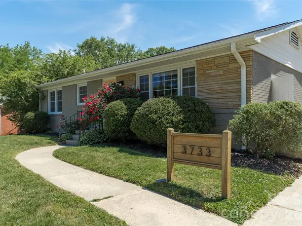 3733 Sargeant Dr, Charlotte, NC 28217