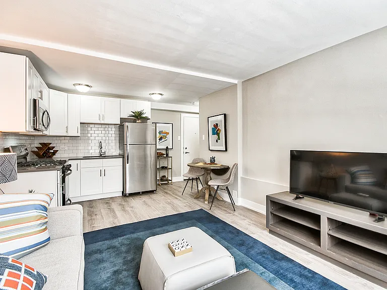 2545 W Fitch — Photo 16