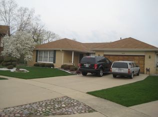 908 Rebecca Ct, Schaumburg, IL