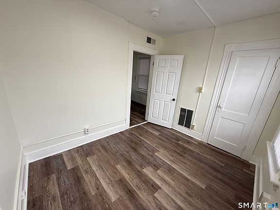 4th image of 33 Star St APT 5