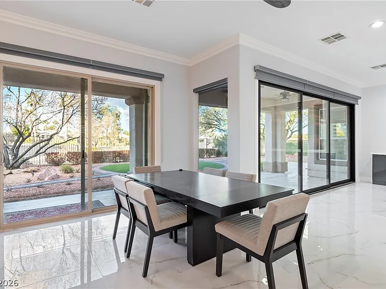10534 Mandarino Ave — Photo 14