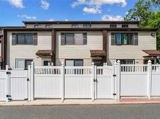 1962 Arthur Kill Rd, Staten Island, NY 10312