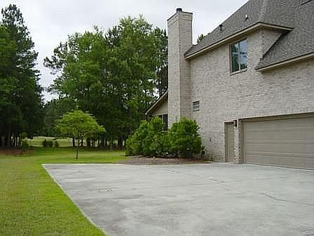 golf course back of the house