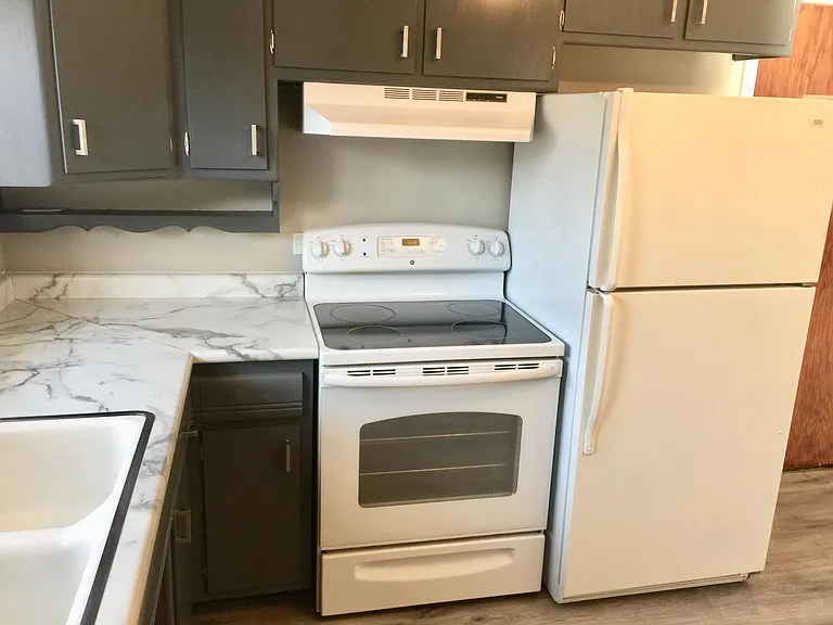 1217 N La Grange Rd #2F — Photo 11