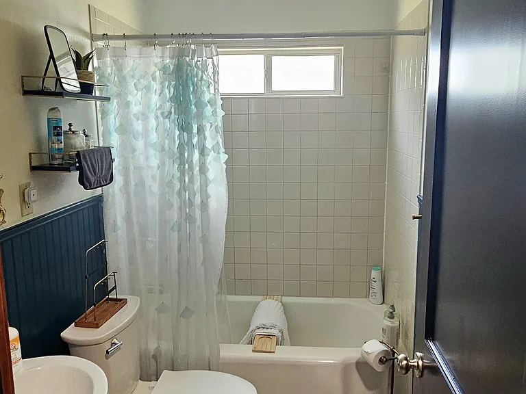 2602 Holloway Ave — Photo 4