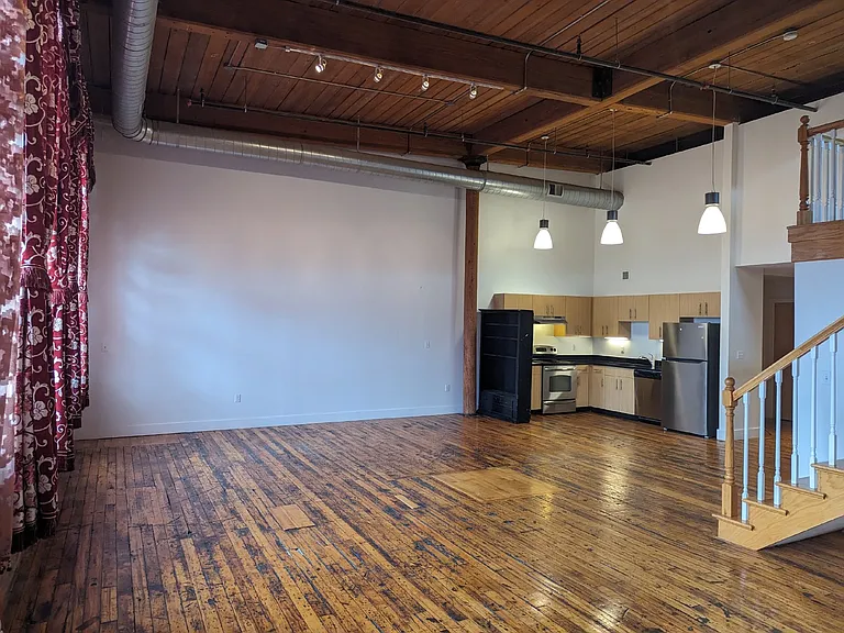 1 Westinghouse Plz #C301 — Photo 13