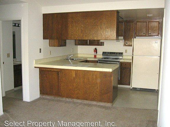 3rd image of 9264 Corinthian Cir