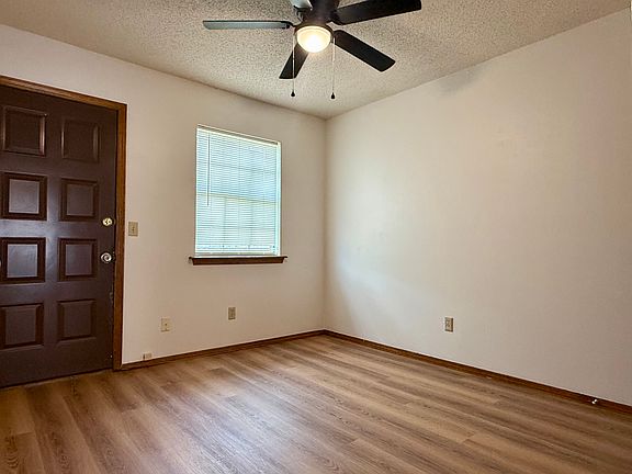 5th image of 531 N Meredith Ave