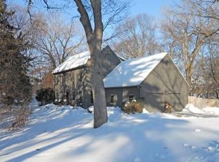 2720 Ashbourne Rd, Wayzata, MN 55391