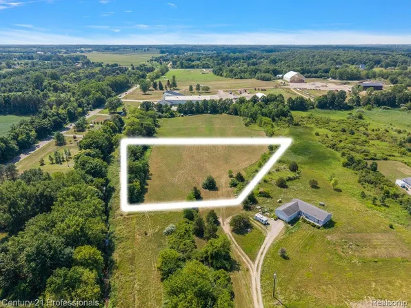 0 Callis Rd, Lapeer, MI 48446