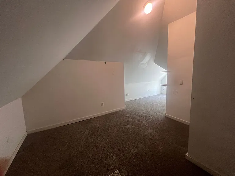 535 Locust Ave — Photo 6