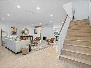 6210 Newcastle Ave, Encino, CA 91316