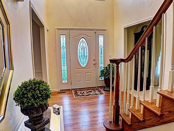 3rd image of 3294 Berwin Dr