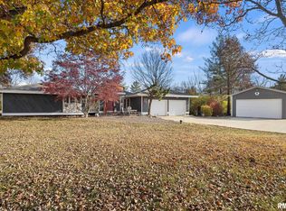 612 W Bittersweet Rd, Washington, IL 61571