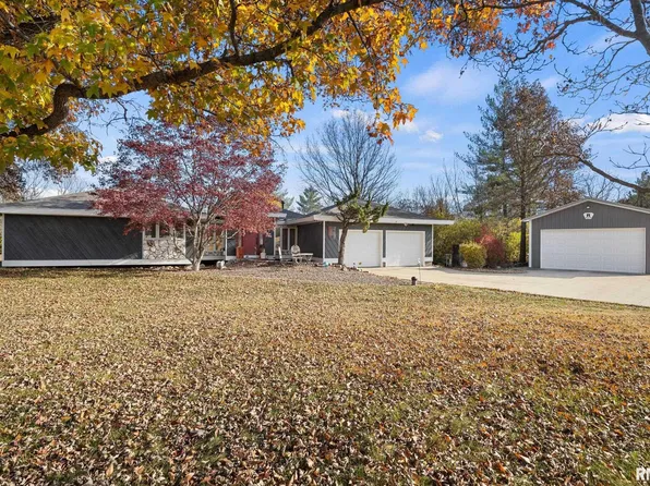 612 W Bittersweet Rd, Washington, IL 61571