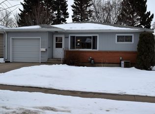 1407 N 19th St, Bismarck, ND 58501