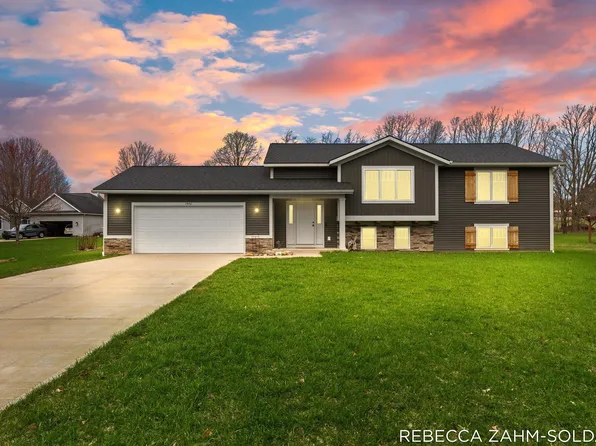 1942 Cygnet Dr, Otsego, MI 49078