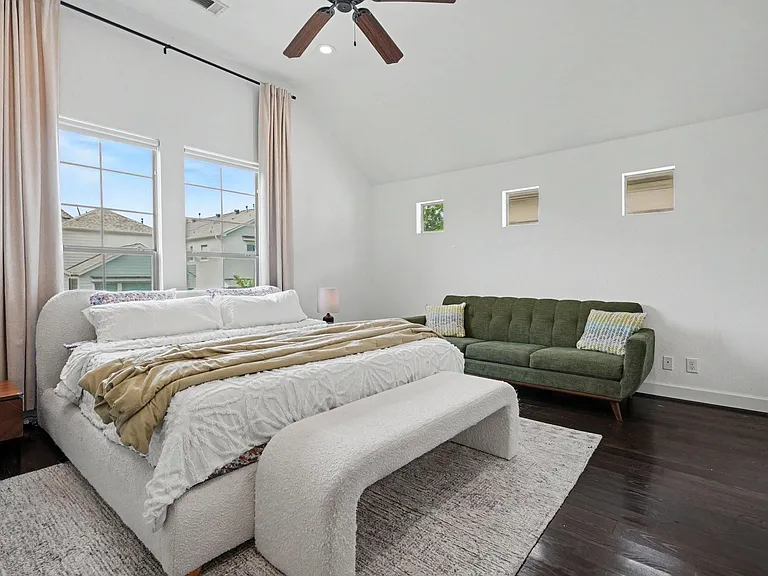 906 Patterson St — Photo 24