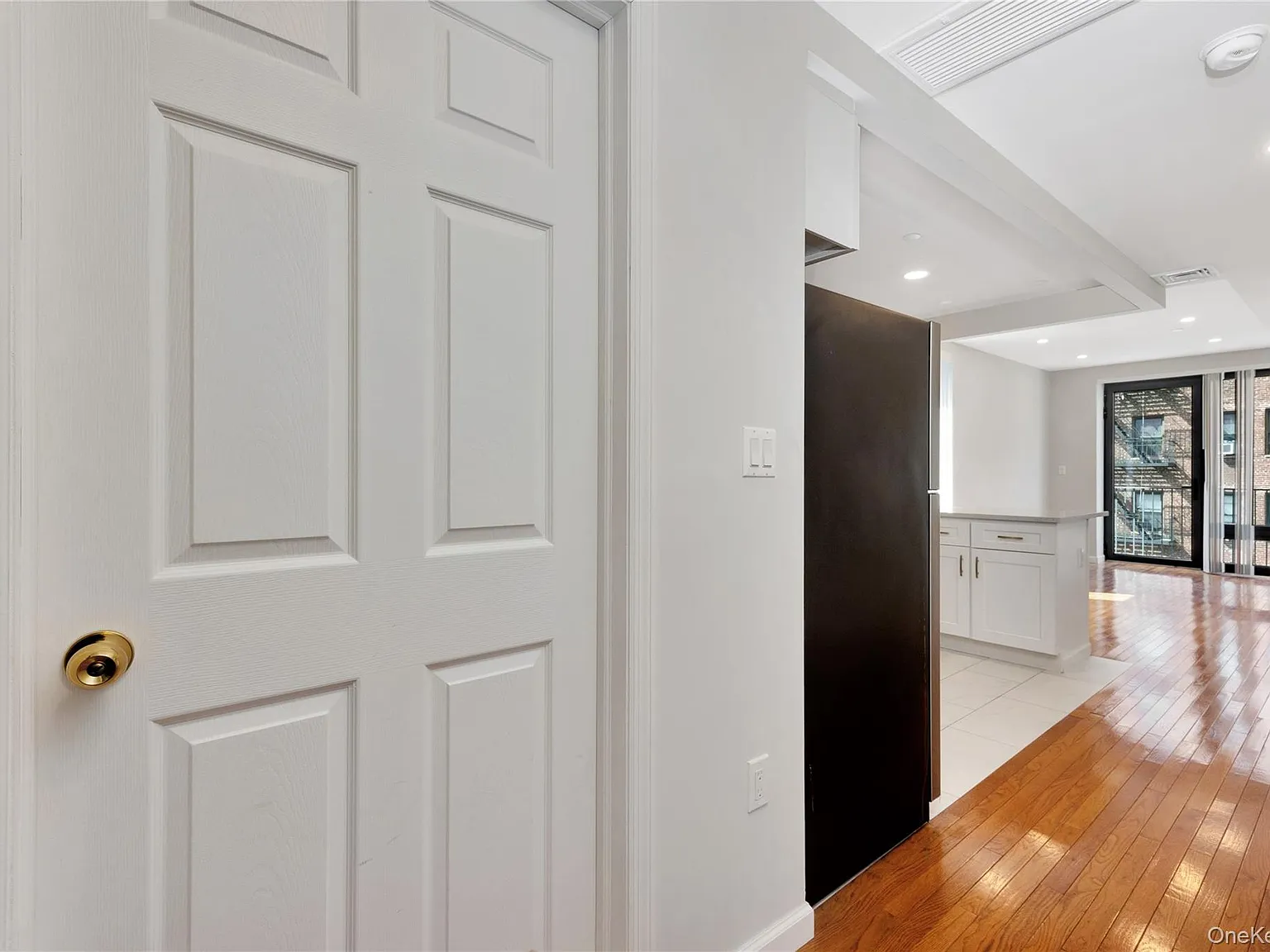 1 bed, 1.0 bath, $2,750 — Photo 2