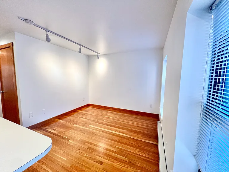 13 Thacher Ct #3 — Photo 4
