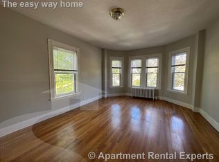 224 Concord Ave #2-C, Cambridge, MA 02138
