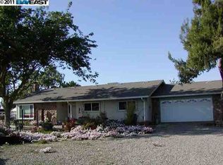 2144 W Albert Dr, Tracy, CA 95304