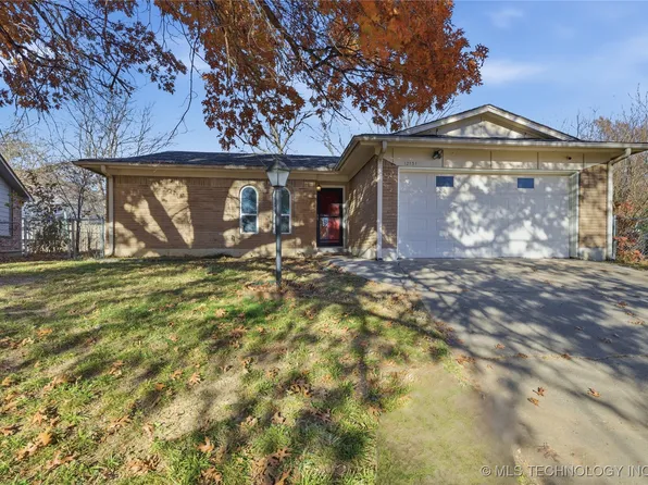 12131 E 32nd Pl, Tulsa, OK 74146
