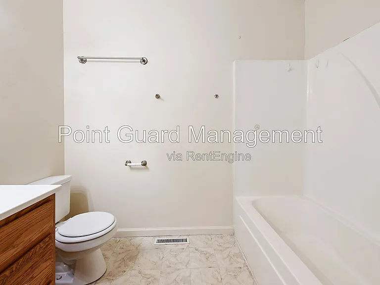321 W South Ave — Photo 43