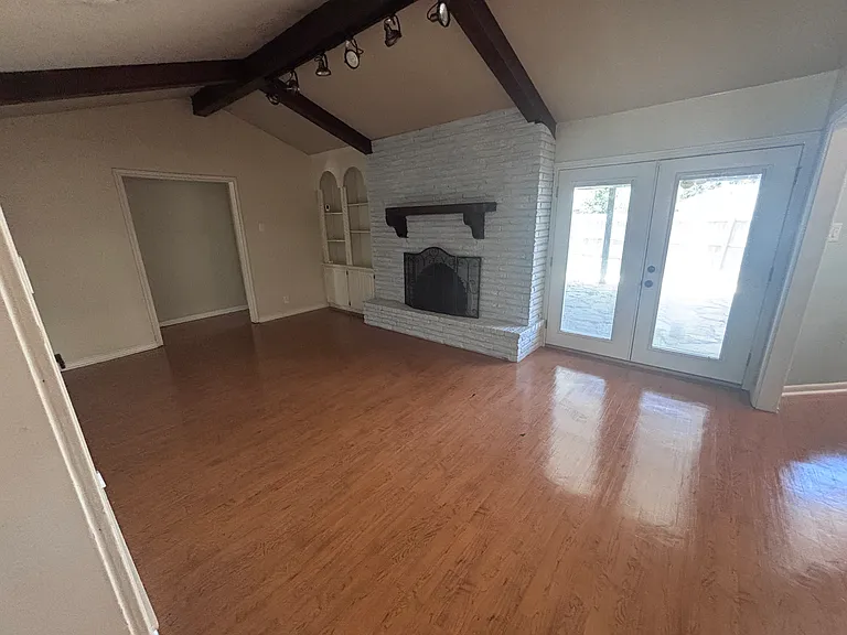 1911 S Park Dr — Photo 9