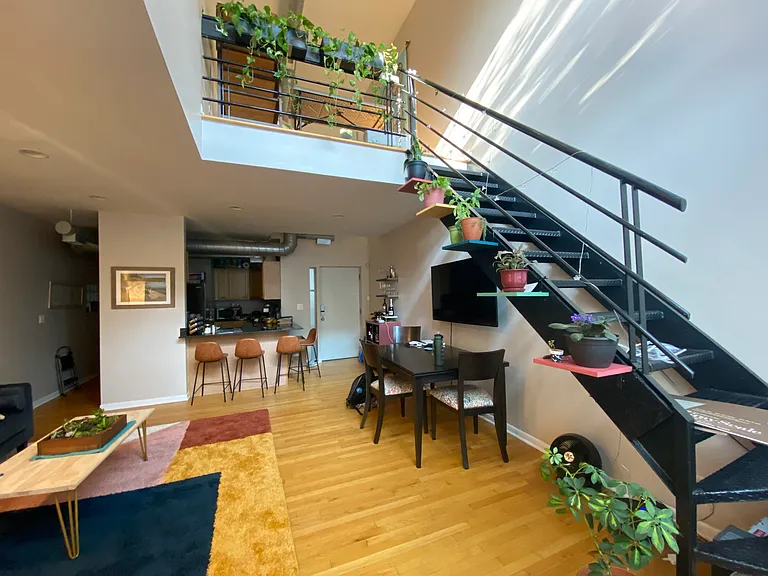 1302 N Greenview Ave #1 — Photo 6