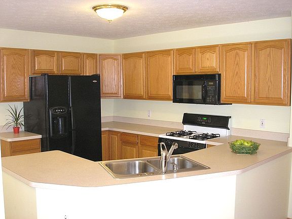 Open, eat-in kitchen